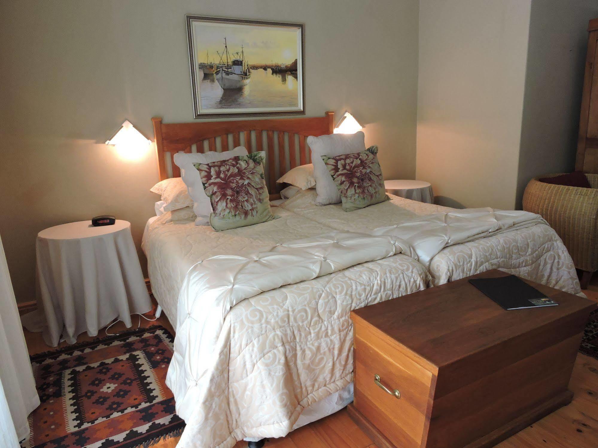 Adley House Bed & Breakfast Оудсхорн Екстериор снимка
