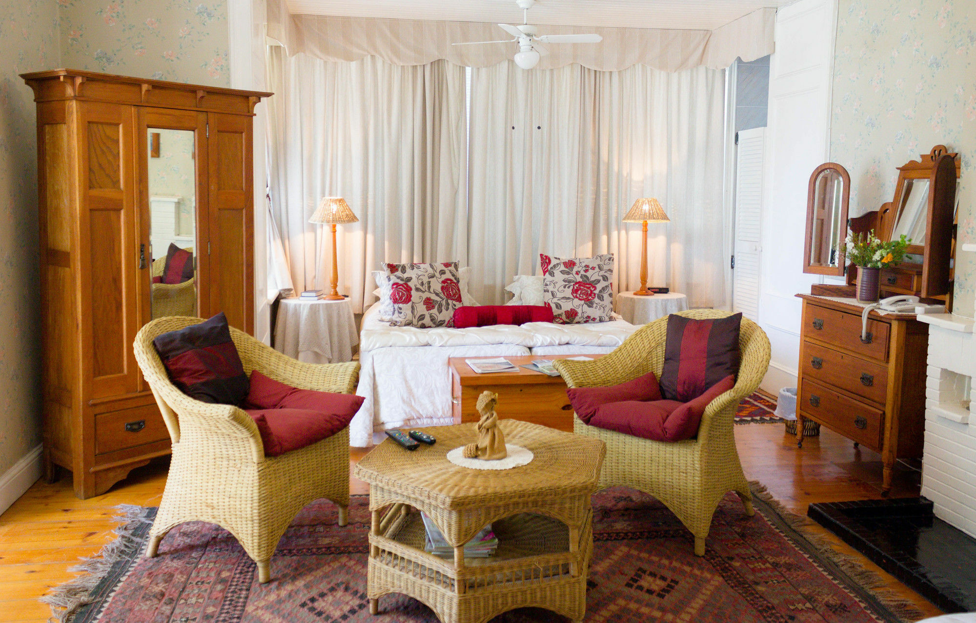 Adley House Bed & Breakfast Оудсхорн Екстериор снимка
